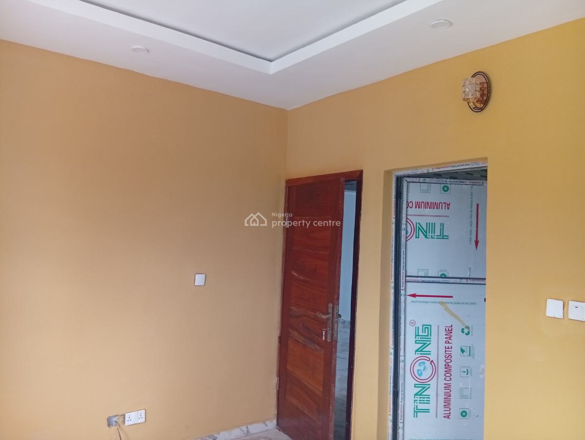 3 Bedrooms Flat, Upstairs, Off Jehovah Witness Road, Elemoro, Bogije, Ibeju Lekki, Lagos, House for Rent