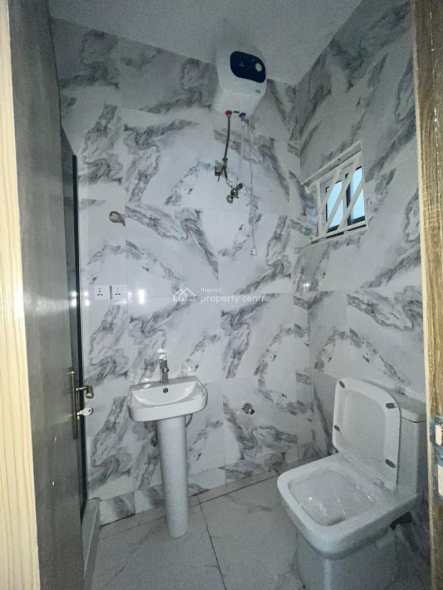 Executive Newly Built 2bedroom Apartment, Mobil Road, Ilaje, Ajah, Lagos, Flat / Apartment for Rent