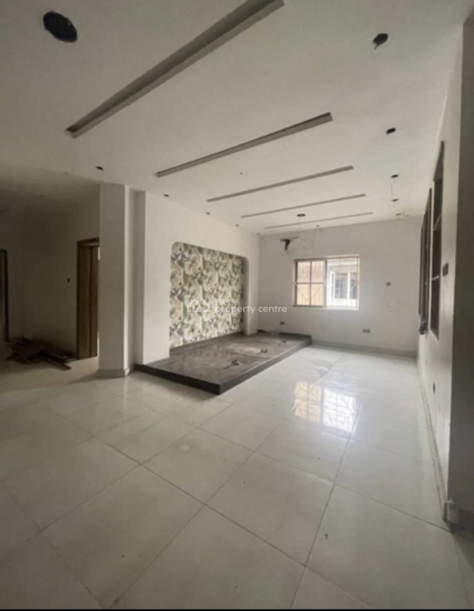 a Standard, Exquisite 4-in-1 Shop Space, Lekki Phase 1, Lekki, Lagos, Shop for Rent