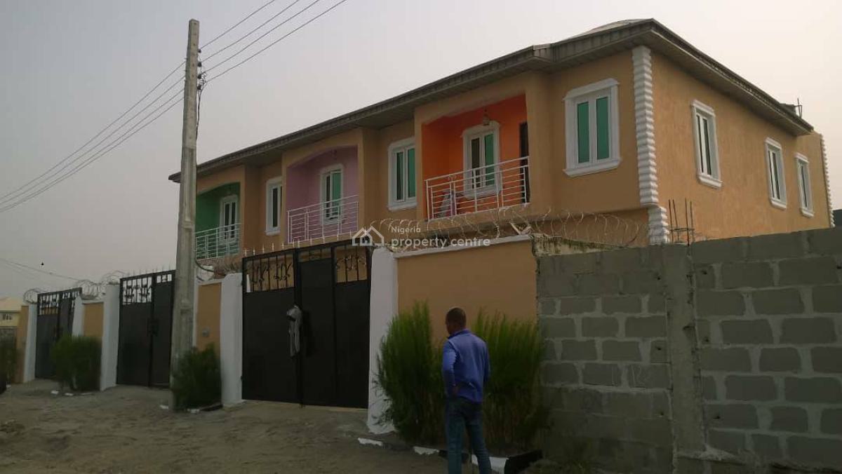 Executive 2bedroom Terrace Duplex Alone in The Compound with Guest Toi, Shalom Estate Gbetu, Awoyaya, Ibeju Lekki, Lagos, Terraced Duplex for Rent