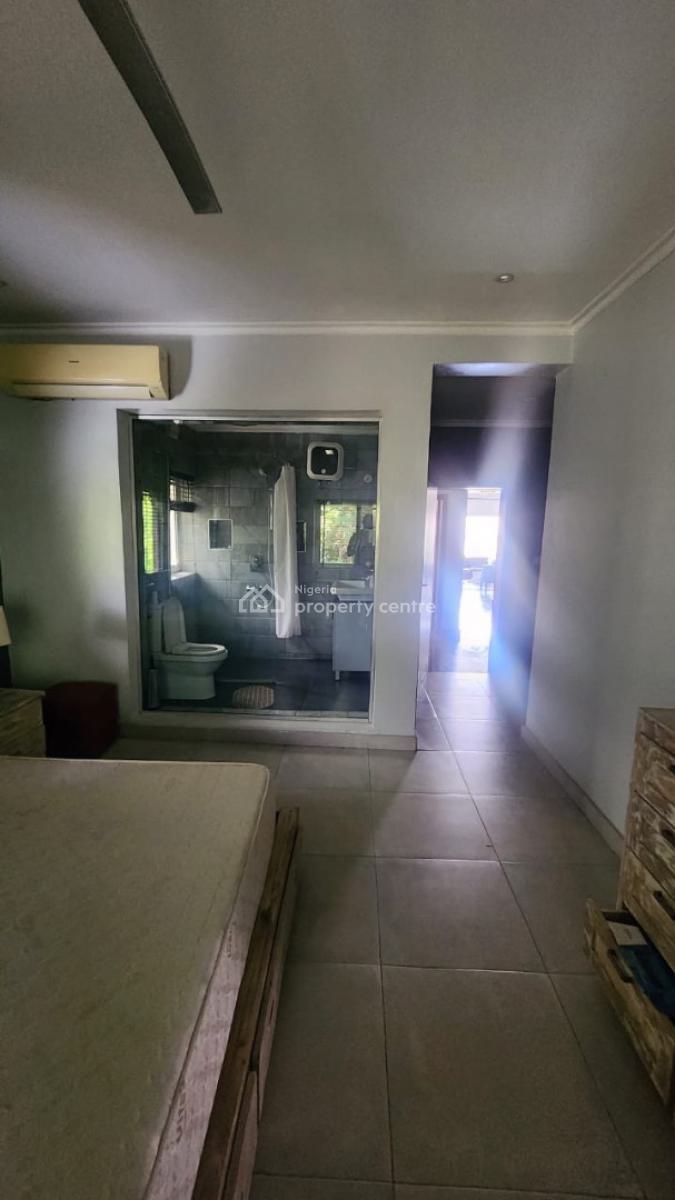 Spacious 3 Bedroom Flat with Bq, Old Ikoyi, Ikoyi, Lagos, Flat / Apartment for Rent