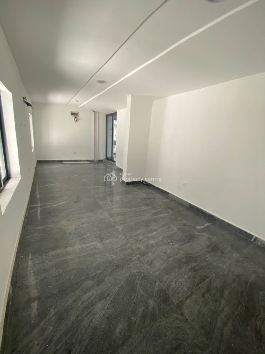 33 Square Meters Office Space/ Serviced (mall), Phase One Lekki, Lekki Phase 1, Lekki, Lagos, Plaza / Complex / Mall for Rent