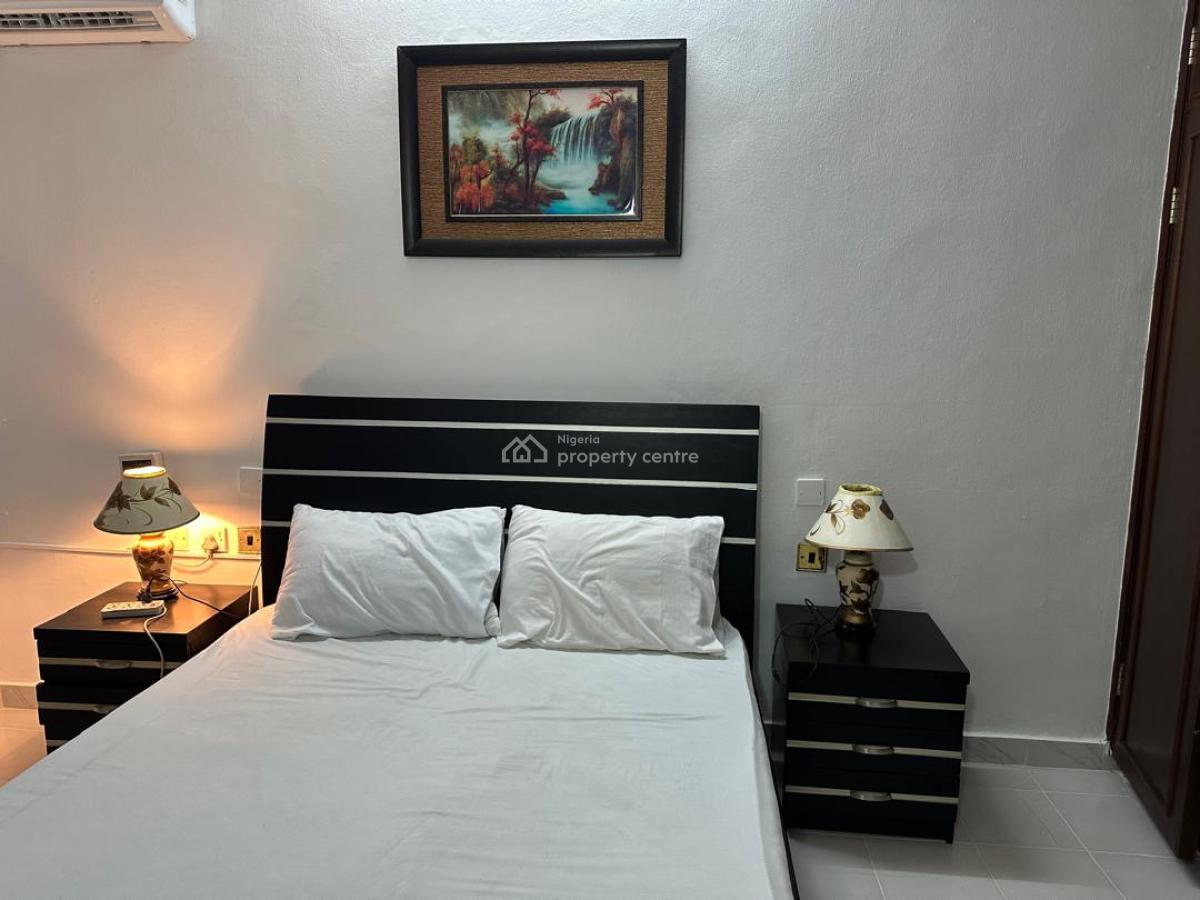 Massive 3 Bedroom Flat, Victoria Island (vi), Lagos, Flat / Apartment for Rent