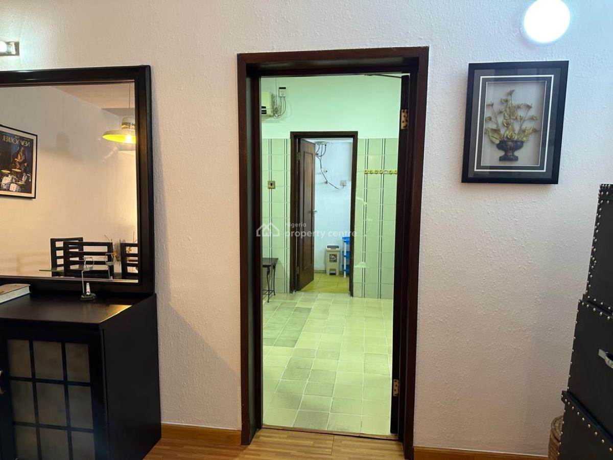 Massive 3 Bedroom Flat, Victoria Island (vi), Lagos, Flat / Apartment for Rent