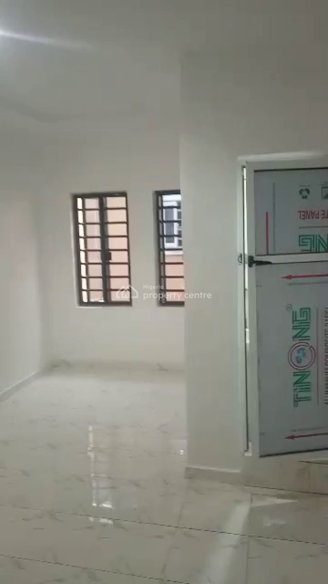 Luxury 2 Bedroom Flat, Mafoluku, Oshodi, Lagos, Flat / Apartment for Rent