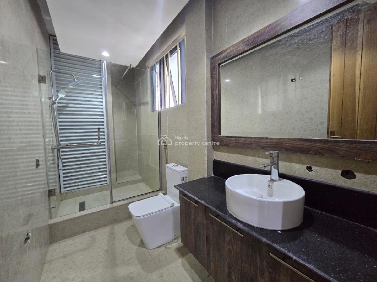 5 Bedroom Fully Detached with 2 Master Bedroom & a Bq, Chevron Estate, Lekki, Lagos, House for Sale