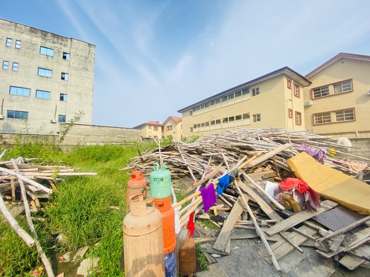 Land Measuring Approximately One Thousand Square Meters, Ikate, Lekki, Lagos, Commercial Land for Rent