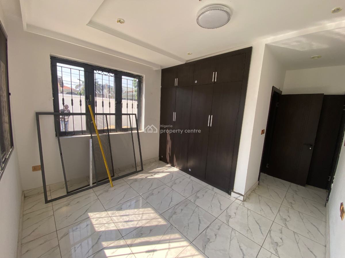 Newly Built 2 Bedroom Apartment in a Secured Neighborhood, Off Awolowo Road, Ikoyi, Lagos, Flat / Apartment for Rent