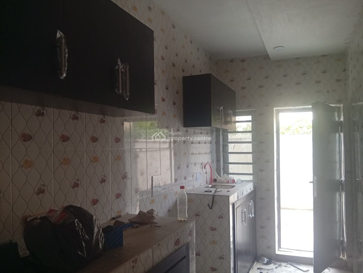 2 Bedroom Flat, Off Jehovah Witness Road Elemoro, Bogije, Ibeju Lekki, Lagos, House for Rent