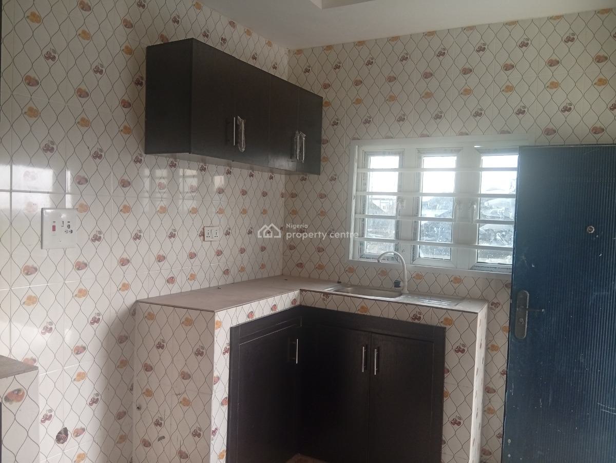 2 Bedroom Flat, Off Jehovah Witness Road Elemoro, Bogije, Ibeju Lekki, Lagos, House for Rent