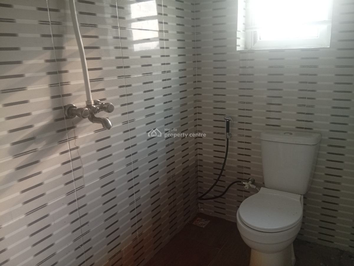 2 Bedroom Flat, Off Jehovah Witness Road Elemoro, Bogije, Ibeju Lekki, Lagos, House for Rent
