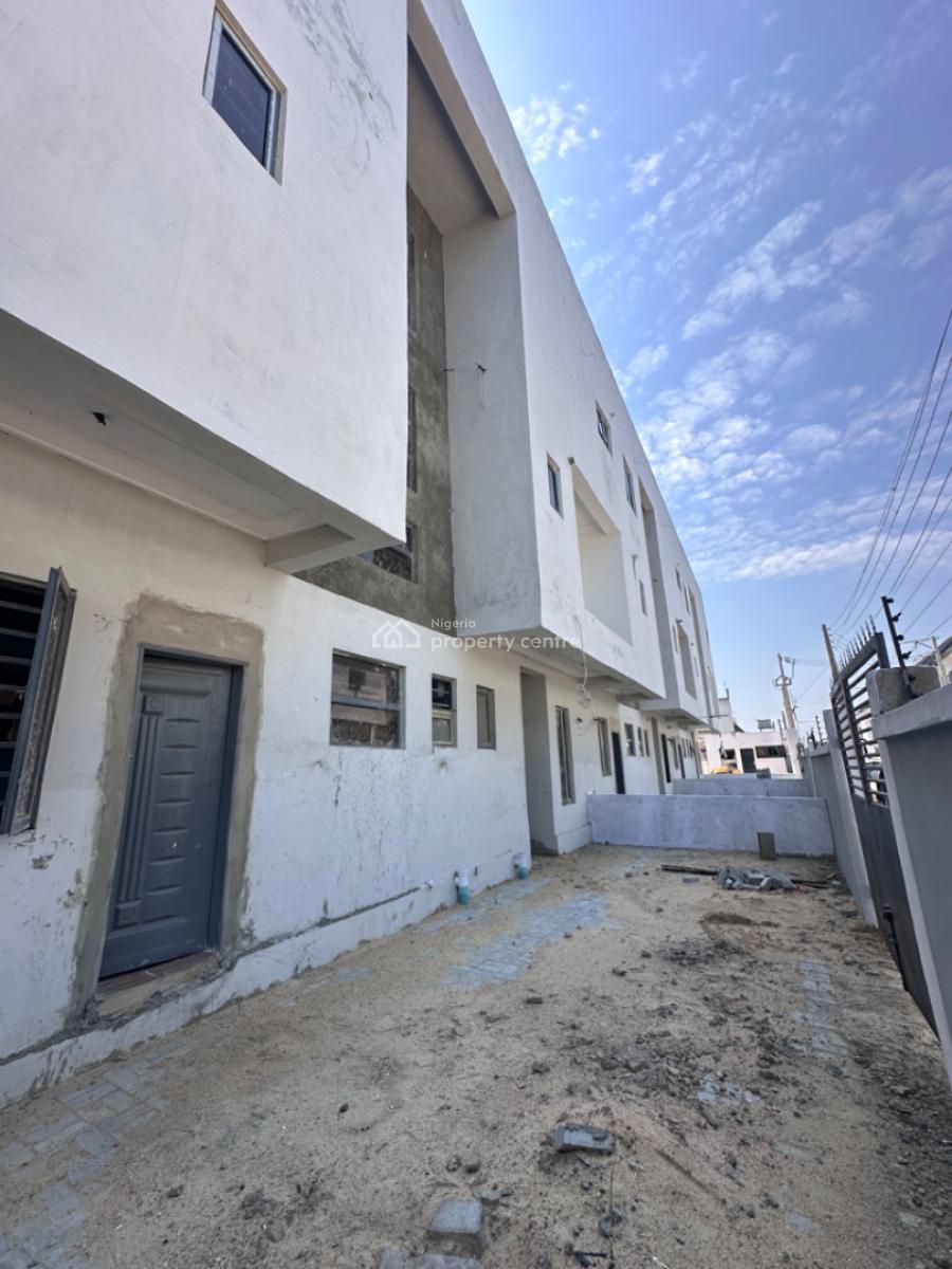 Massive 5 Bedroom Townhouse, Orchid Road By Chevron Toll Gate, Lekki, Lagos, Terraced Duplex for Sale