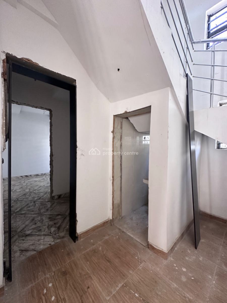 Massive 5 Bedroom Townhouse, Orchid Road By Chevron Toll Gate, Lekki, Lagos, Terraced Duplex for Sale