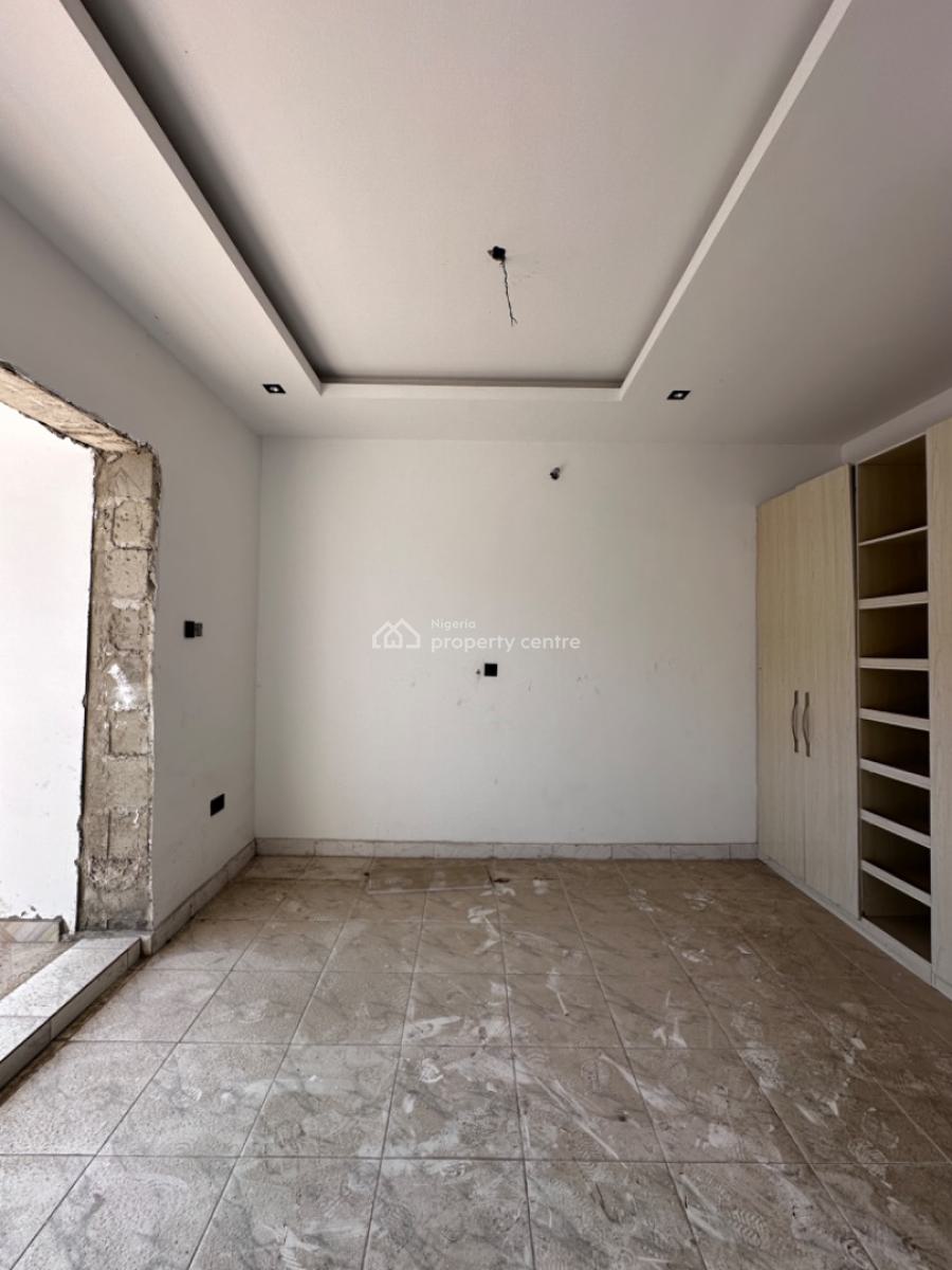 Massive 5 Bedroom Townhouse, Orchid Road By Chevron Toll Gate, Lekki, Lagos, Terraced Duplex for Sale