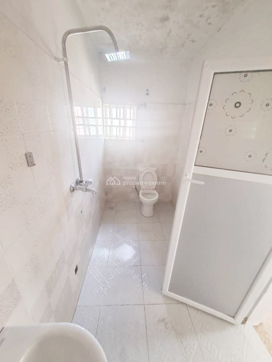 a Well Maintained Spacious 3 Bedroom Flat, Gra Phase 1, Magodo, Lagos, Flat / Apartment for Rent