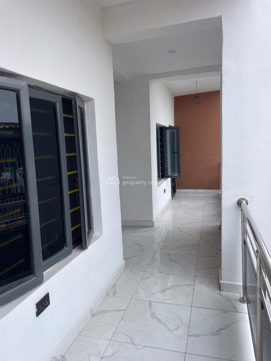 Eye Catchy Built 3 Bedroom Apartment with Range of Amenities, Surulere, Lagos, House for Sale