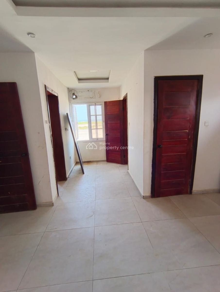 Luxury Mini Flat (room and Parlor) Penthouse with 2 Toilets, Ologolo, Lekki, Lagos, Mini Flat (room and Parlour) for Rent