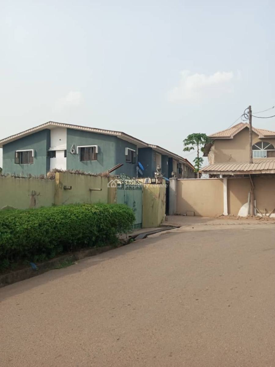 4 Flat of 3 Bedroom Each with Twin Flat of Room & Parlour Sc on 1100sq, Ashi Junction, New Bodija, Ibadan, Oyo, Block of Flats for Sale