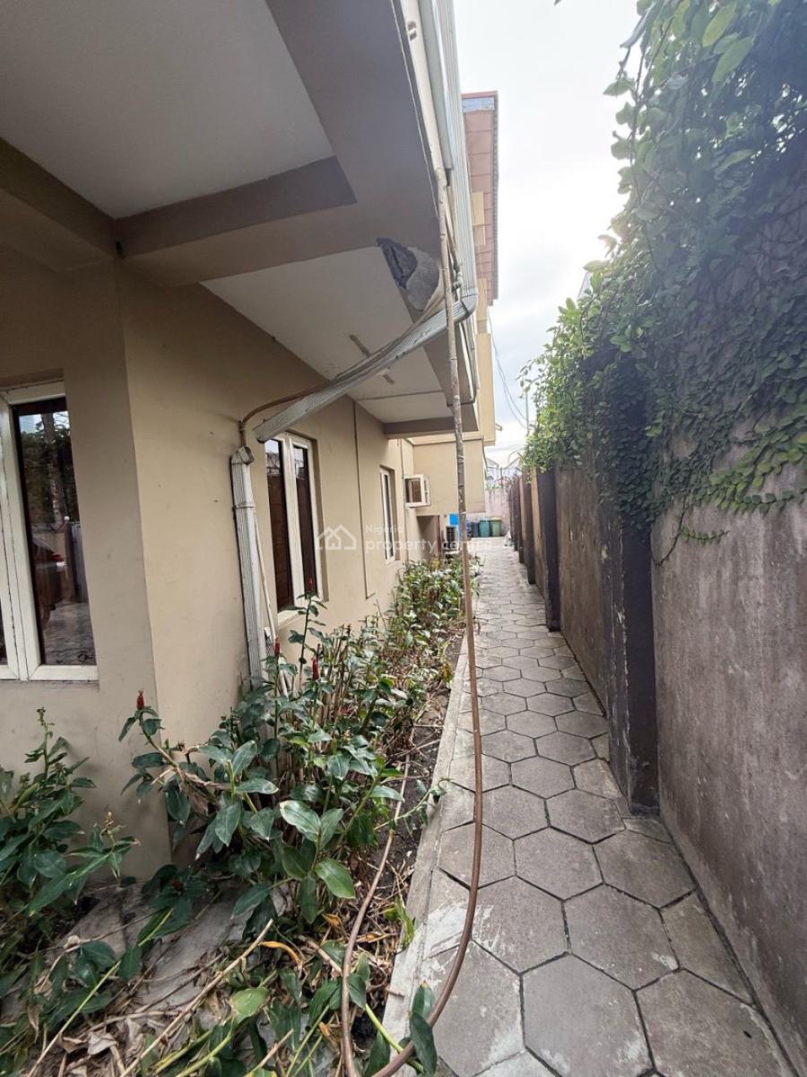 Well Maintained 4 Bedroom Detached Duplex, Off Ajose Adeogun, Victoria Island (vi), Lagos, Detached Duplex for Sale