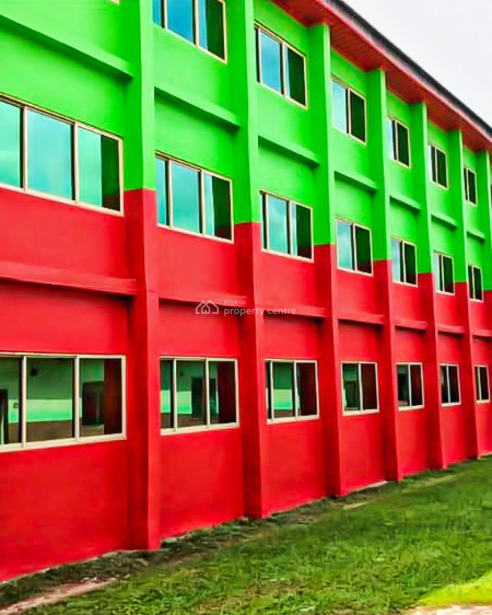 Private School with 36 Classrooms on 31.5 Plots, Okporo Road, First Artillery, Port Harcourt, Rivers, School for Sale