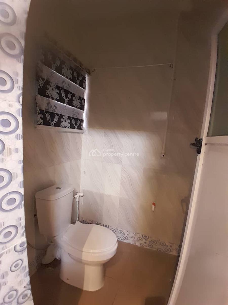 Studio Apartment, Babashola Str, Off Aborishade, Lawanson, Surulere, Lagos, Self Contain (single Rooms) Short Let