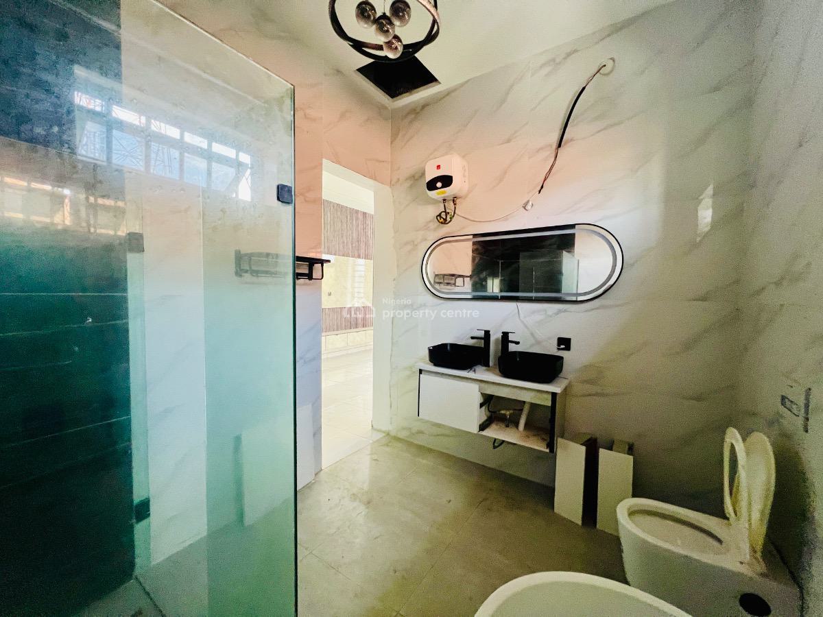 Five Bedroom Duplex with Swimming Pool in a Prime Location, a Prime Location in Idado Lekki Lagos, Idado, Lekki, Lagos, Detached Duplex for Sale