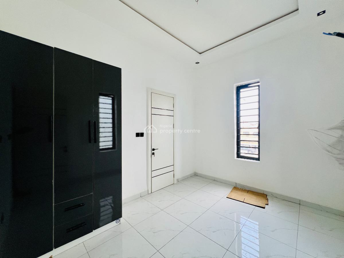 Five Bedroom Duplex with Swimming Pool in a Prime Location, a Prime Location in Idado Lekki Lagos, Idado, Lekki, Lagos, Detached Duplex for Sale