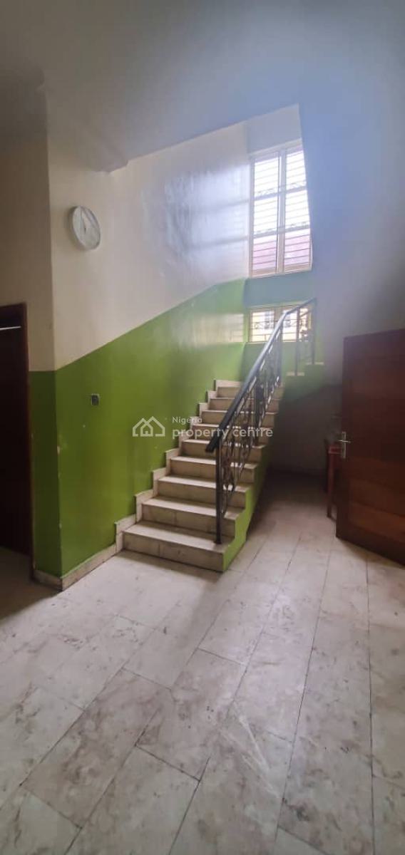 Spacious 5bedroom with Pool & 2 Room Bq, Lekki Phase 1, Lekki, Lagos, Detached Duplex for Rent