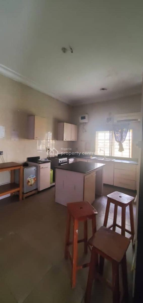 Spacious 5bedroom with Pool & 2 Room Bq, Lekki Phase 1, Lekki, Lagos, Detached Duplex for Rent