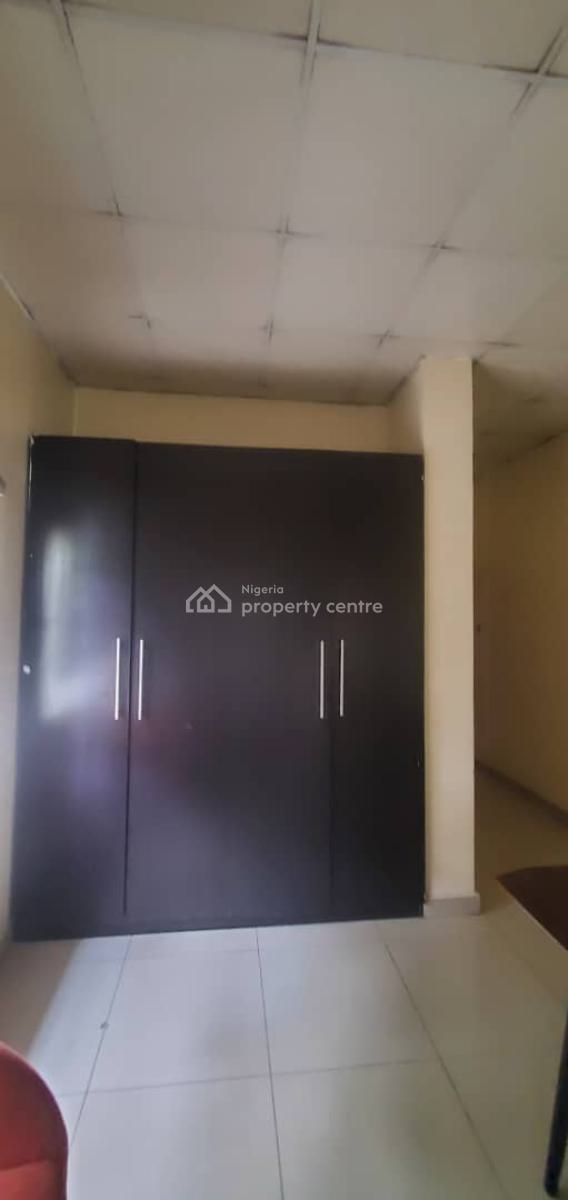 Spacious 5bedroom with Pool & 2 Room Bq, Lekki Phase 1, Lekki, Lagos, Detached Duplex for Rent