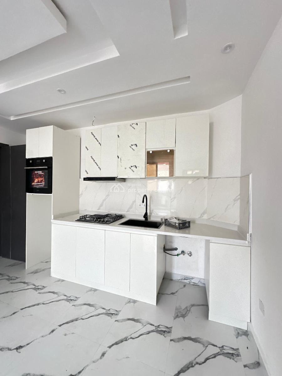 Spacious 2 Bedroom Apartment with Elevator, Pool and Gym., Lekki Phase 1, Lekki, Lagos, Flat / Apartment for Sale