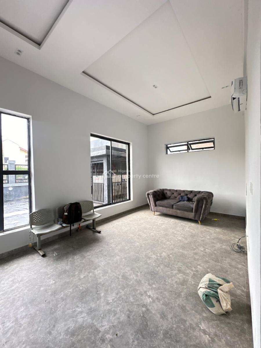 Spacious 2 Bedroom Apartment with Elevator, Pool and Gym., Lekki Phase 1, Lekki, Lagos, Flat / Apartment for Sale