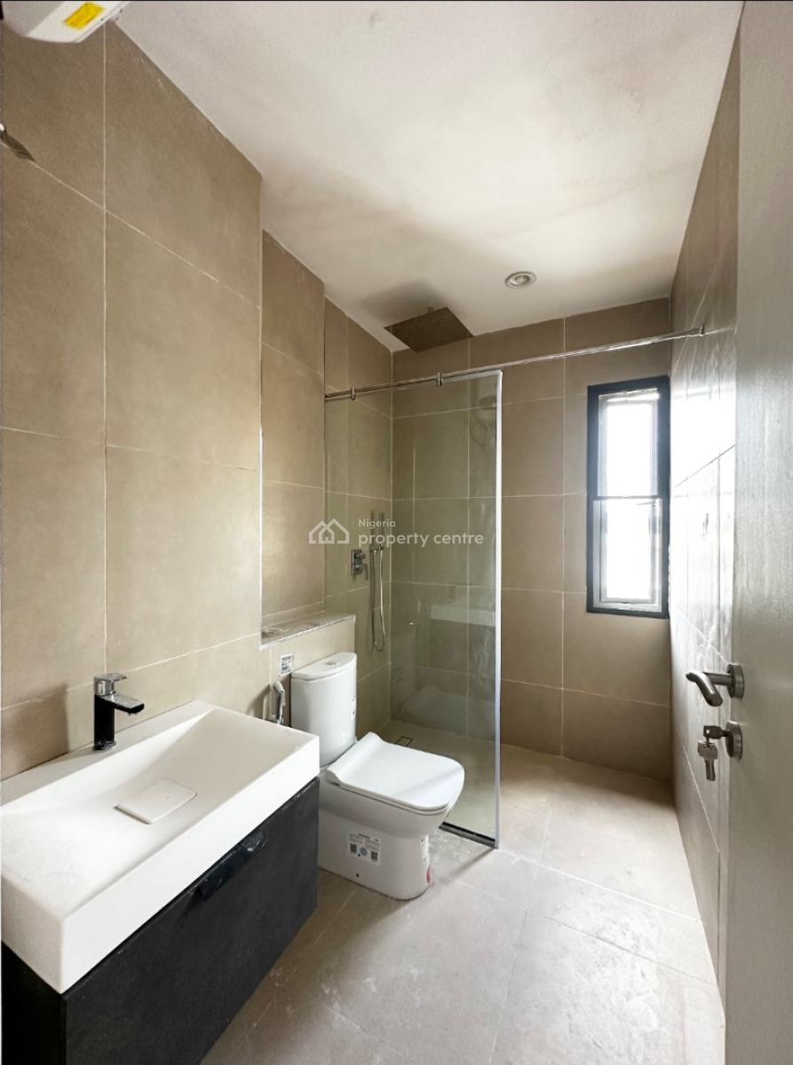 Newly About 3 Bedroom Apartment with Bq, Lekki Phase 1, Lekki, Lagos, Flat / Apartment for Rent