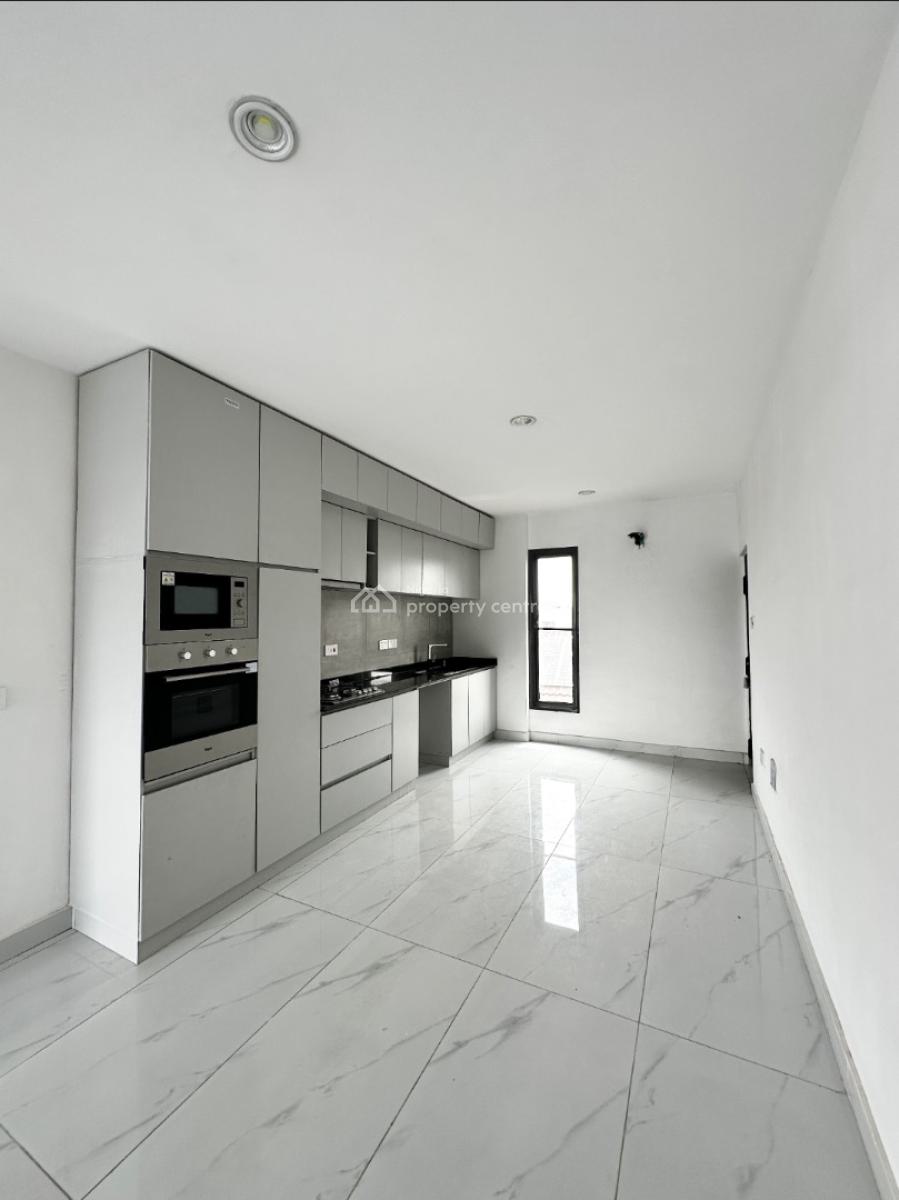 Newly About 3 Bedroom Apartment with Bq, Lekki Phase 1, Lekki, Lagos, Flat / Apartment for Rent