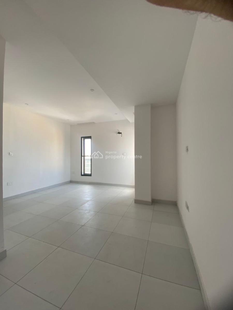 Newly About 3 Bedroom Apartment with Bq, Lekki Phase 1, Lekki, Lagos, Flat / Apartment for Rent