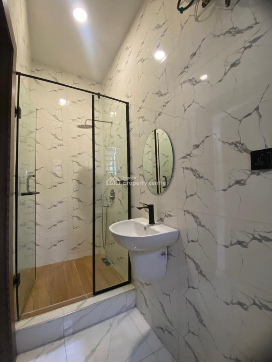 Newly Built 2 Bedroom Apartment, Lekki Phase 1, Lekki, Lagos, Flat / Apartment for Sale