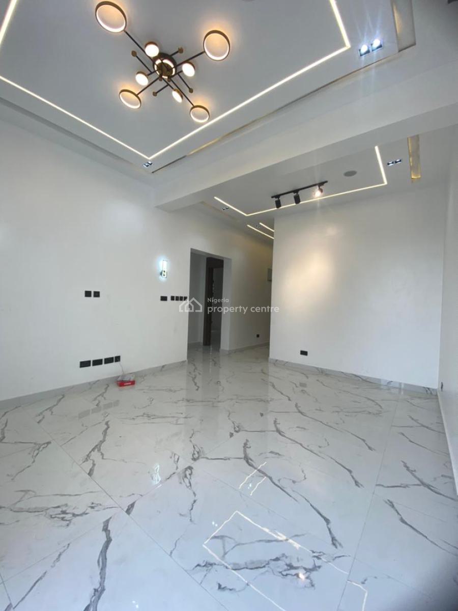 Newly Built 2 Bedroom Apartment, Lekki Phase 1, Lekki, Lagos, Flat / Apartment for Sale