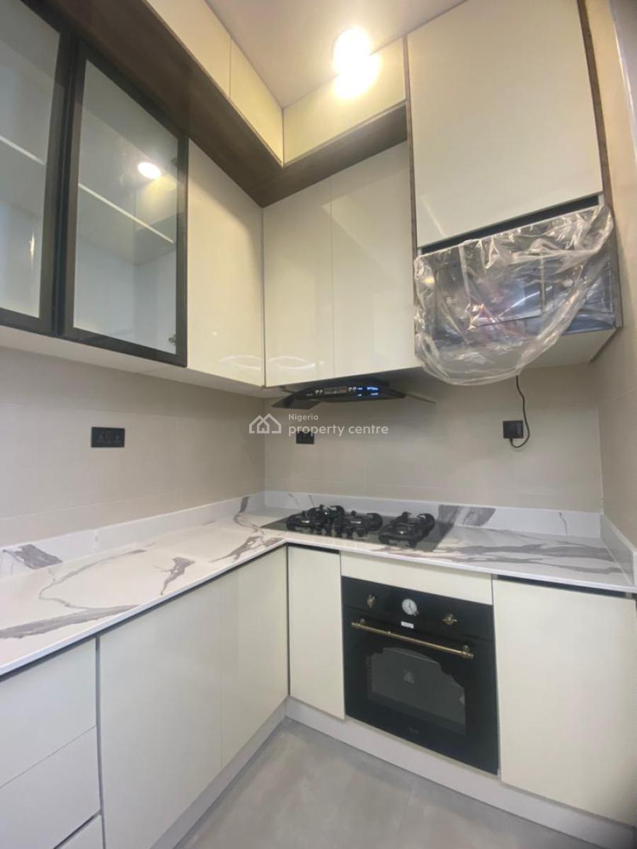Newly Built 2 Bedroom Apartment, Lekki Phase 1, Lekki, Lagos, Flat / Apartment for Sale