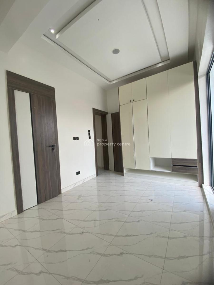 Newly Built 2 Bedroom Apartment, Lekki Phase 1, Lekki, Lagos, Flat / Apartment for Sale
