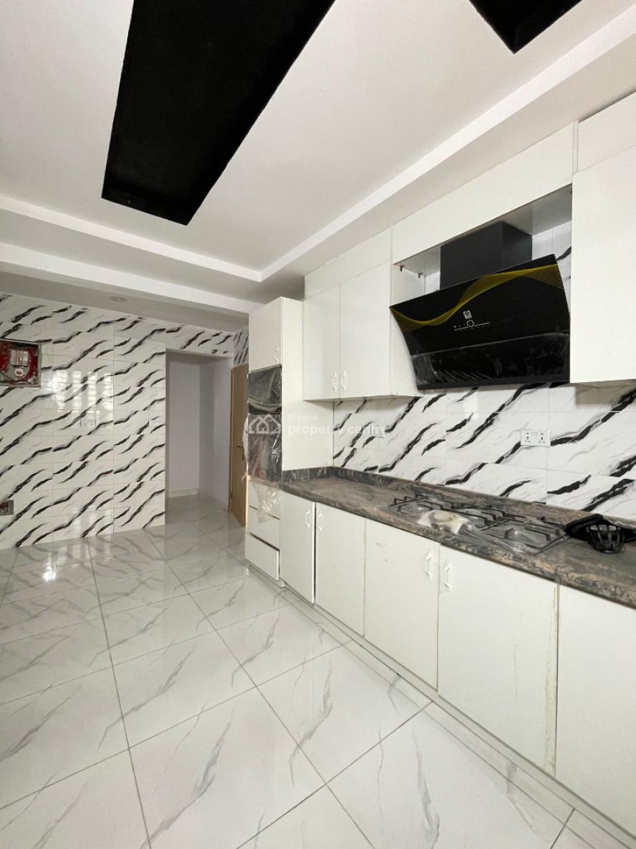 Elegant 3 Bedroom Penthouse with an Elevator, Pool in a Serene Environ, Ikate, Lekki, Lagos, Flat / Apartment for Sale