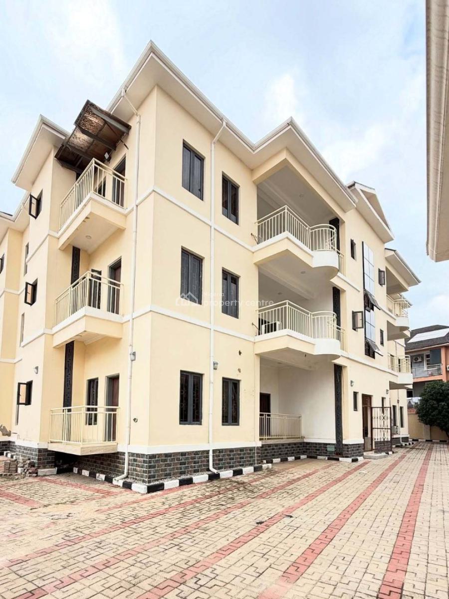 Newly Packed Out 3 Bedroom Apartment Tarred Roads, Jahi, Abuja, Flat / Apartment for Rent