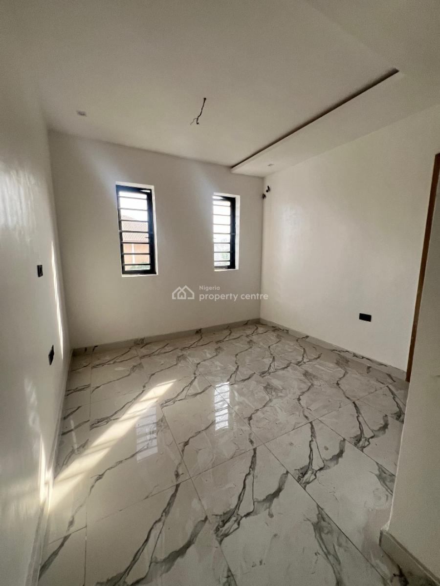 Excellent 5 Bedroom Semi Detached with Bq, Excellent 5 Bedroom Semi Detached with Bq, Lekki Phase 1, Lekki, Lagos, Semi-detached Duplex for Sale