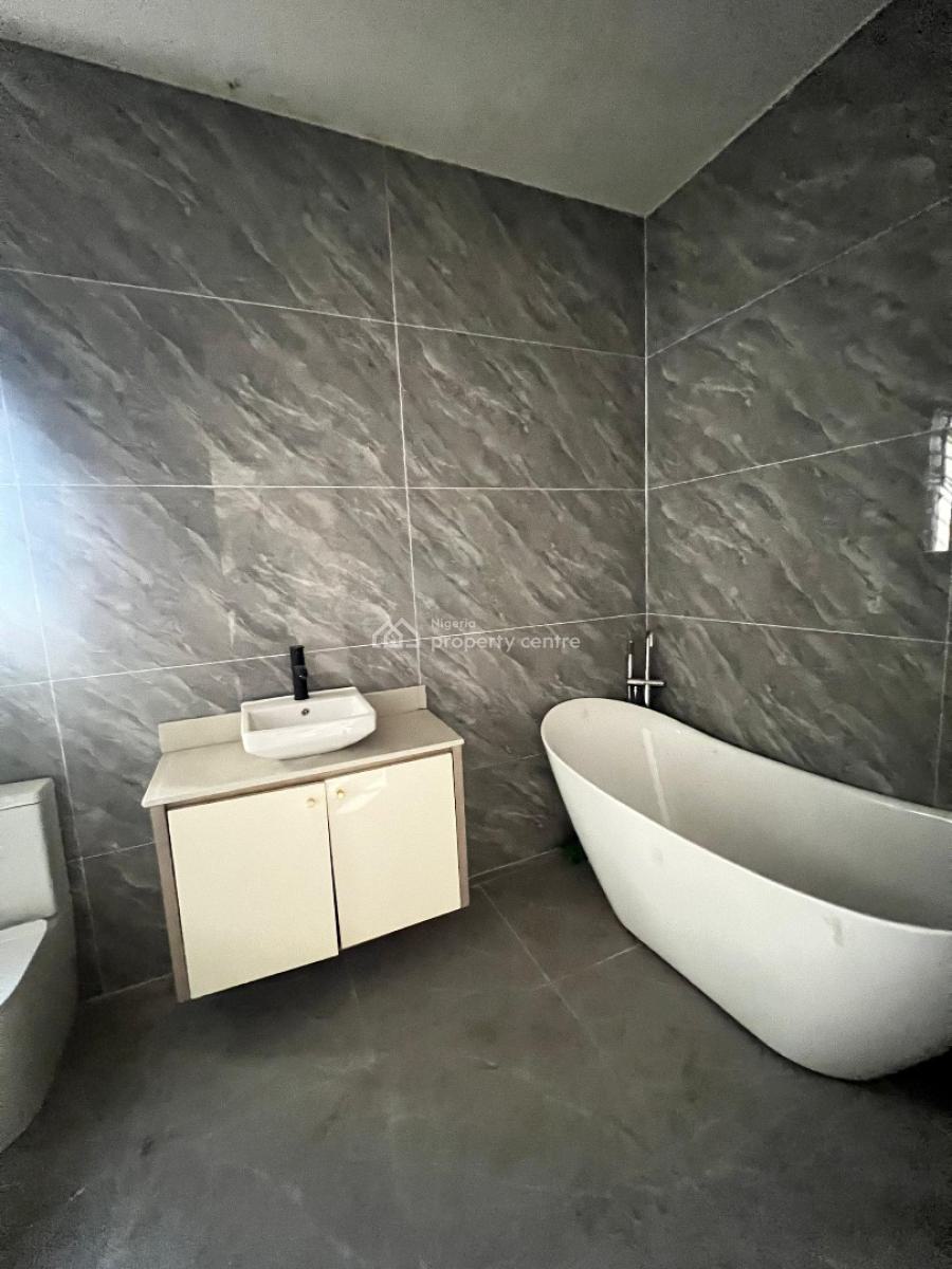 Excellent 5 Bedroom Semi Detached with Bq, Excellent 5 Bedroom Semi Detached with Bq, Lekki Phase 1, Lekki, Lagos, Semi-detached Duplex for Sale