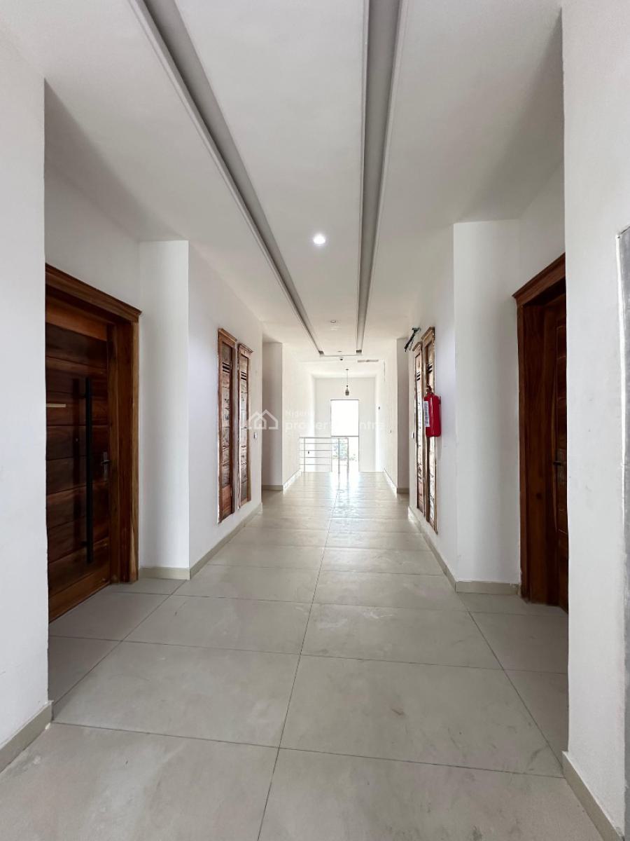 Amazingly Built 2 Bedroom Apartment with a Secured Environ, Lekki Phase 1, Lekki, Lagos, Flat / Apartment for Sale