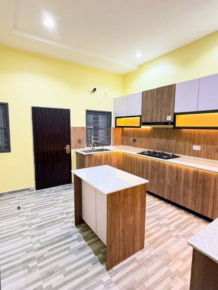 Newly Built 4 Bedrooms Terrace Duplex with a Bq, Guzape District, Abuja, Terraced Duplex for Rent