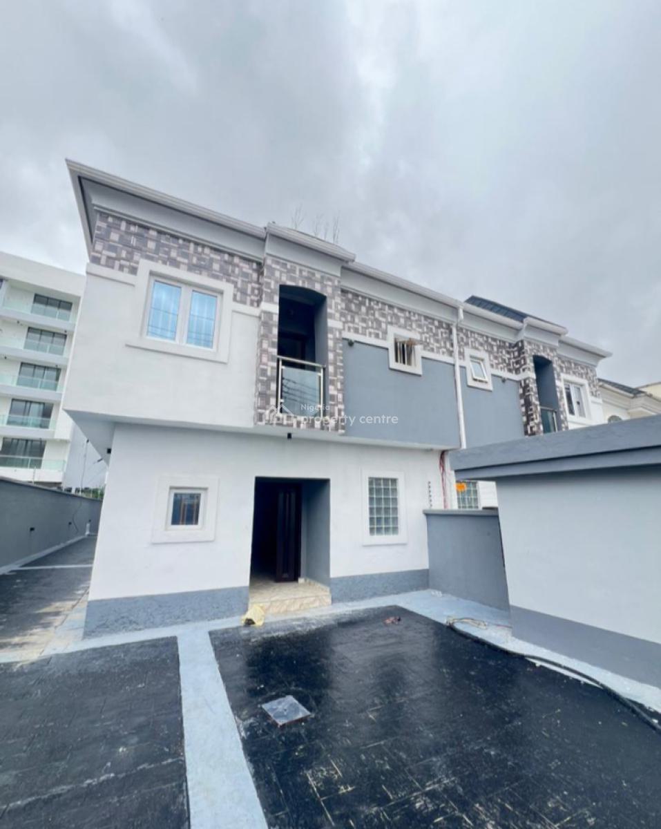 4 Bedroom Beautiful Cool House, Lekki Phase 1, Lekki, Lagos, Semi-detached Duplex for Rent