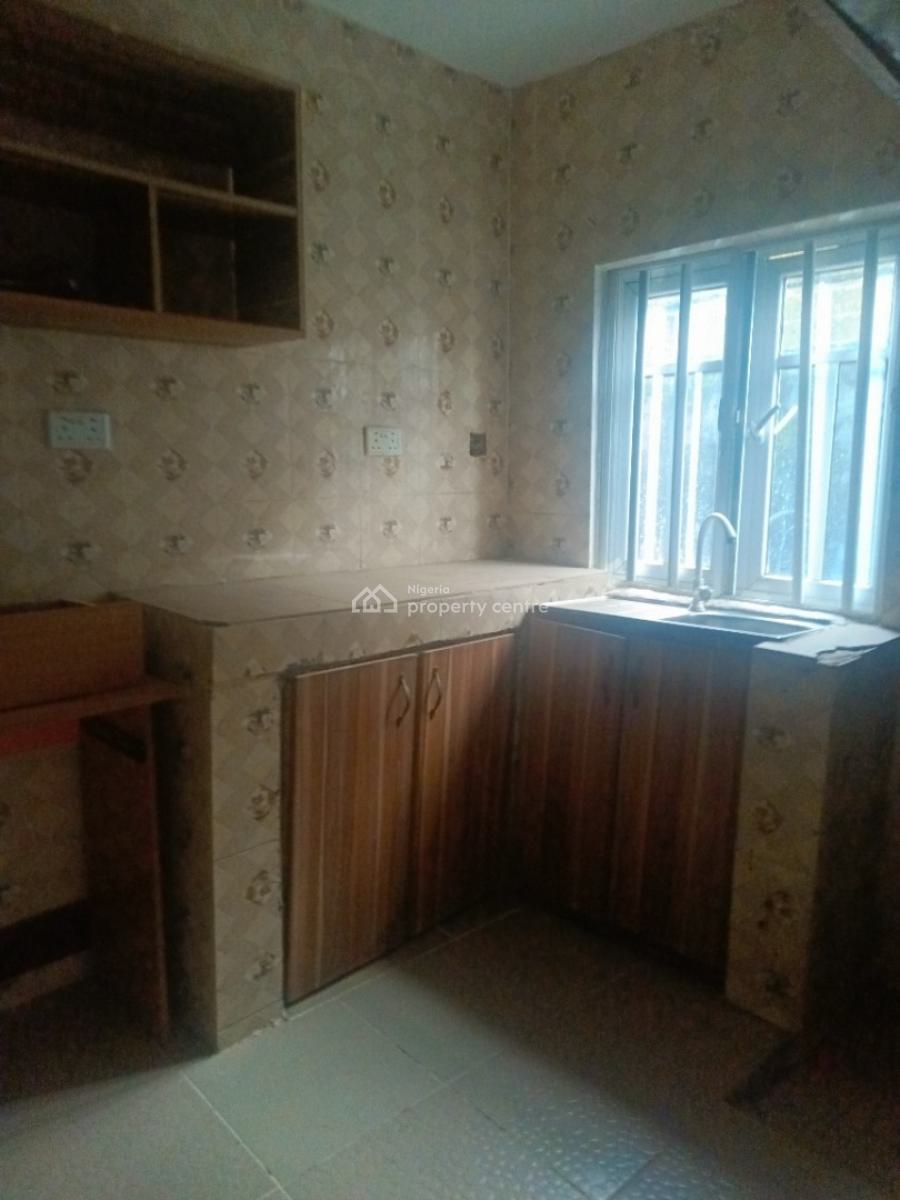 2 Bedroom Flat, Oreyo, Igbogbo, Ikorodu, Lagos, House for Rent