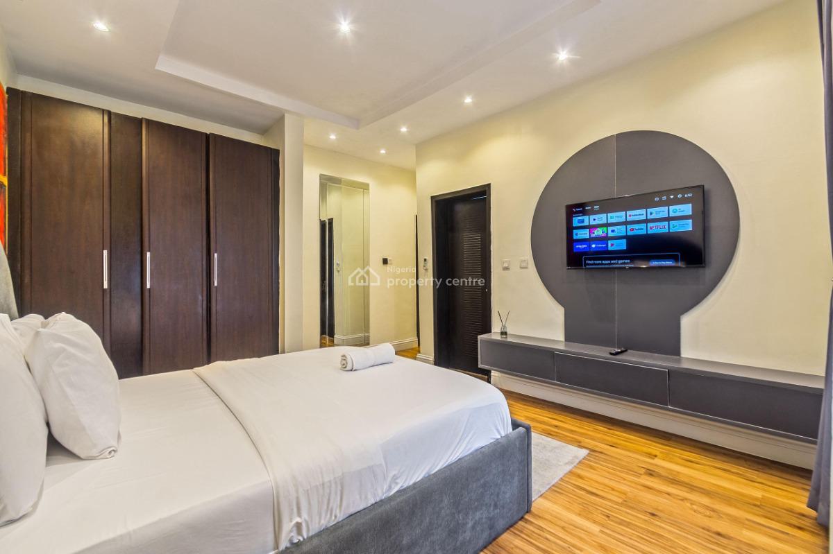 Exotic & Magnetic 3bed Apartment, Imax Cinema Road, Lekki Phase 1, Lekki, Lagos, Flat / Apartment Short Let