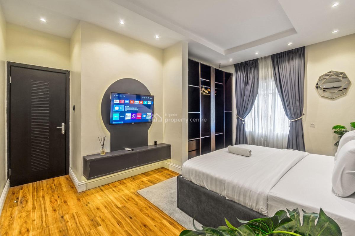 Exotic & Magnetic 3bed Apartment, Imax Cinema Road, Lekki Phase 1, Lekki, Lagos, Flat / Apartment Short Let