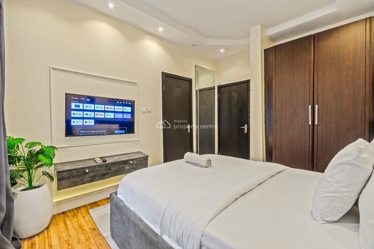 Exotic & Magnetic 3bed Apartment, Imax Cinema Road, Lekki Phase 1, Lekki, Lagos, Flat / Apartment Short Let